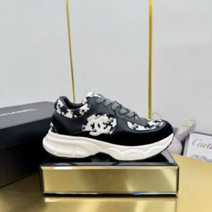 Sneakers Chanel: imagen 1